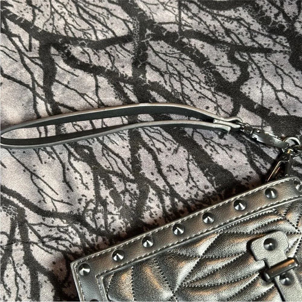 BLACKCRAFT CULT charlotte spider web clutch/purse - Picture 3 of 6